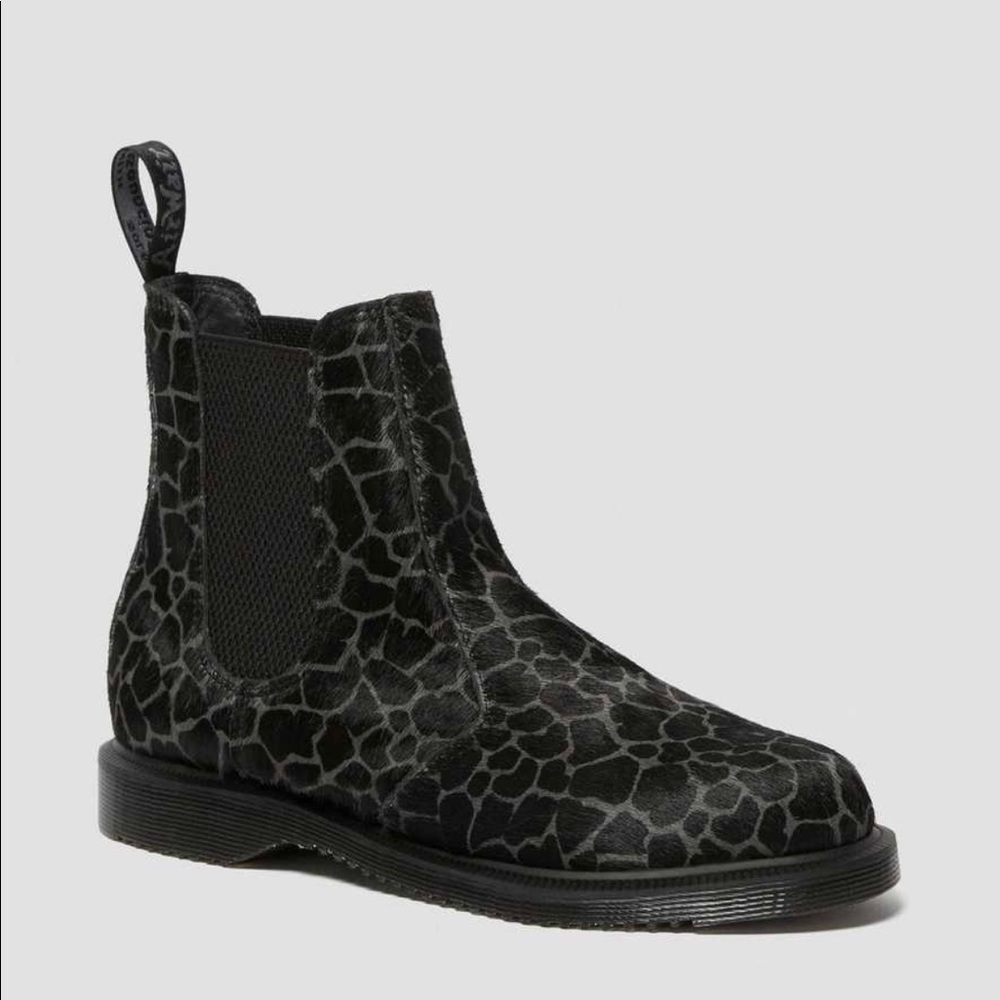 Dr MARTENS FLORA HAIR ON Black Grey Boot Size:7 - Picture 5 of 11